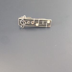 SWANK Silver-Tone Musical Staff Treble Clef Cuff Link